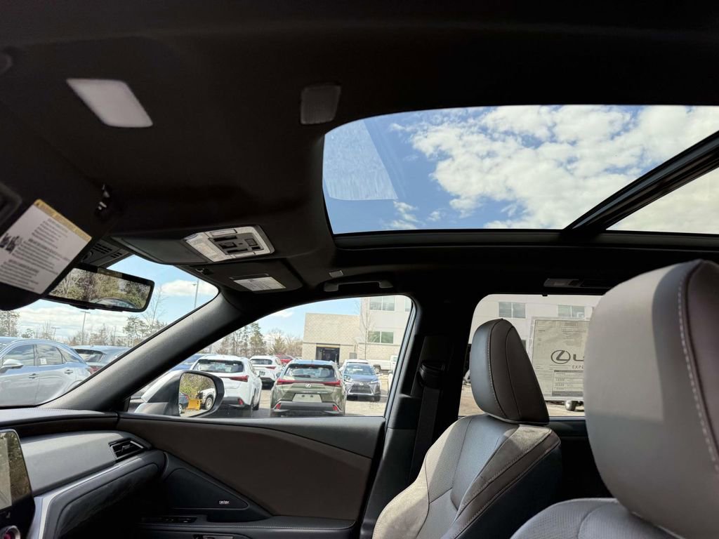 New 2026 Lexus RZ 450e Premium AWD/4WD image 32