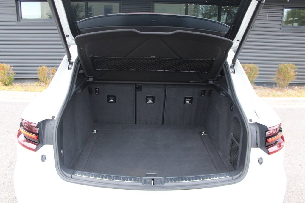 Certified 2017 Porsche Macan GTS image 39