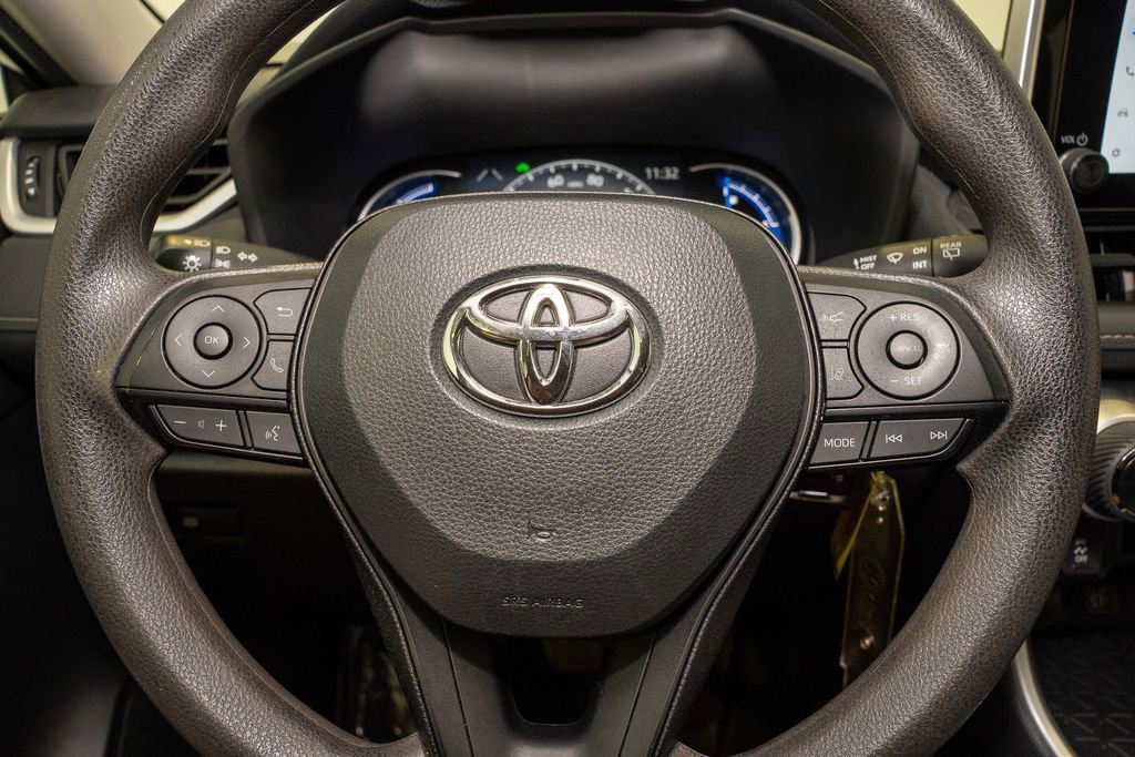 Certified 2024 Toyota RAV4 LE AWD/4WD image 16