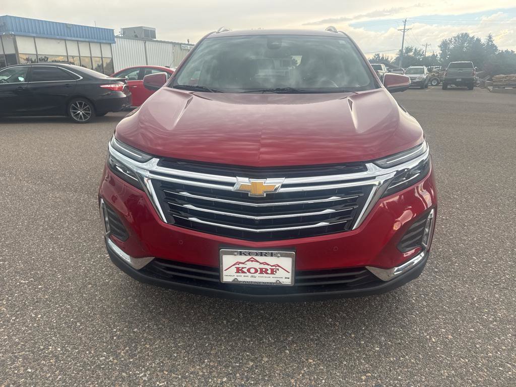 Used 2023 Chevrolet Equinox Premier image 3