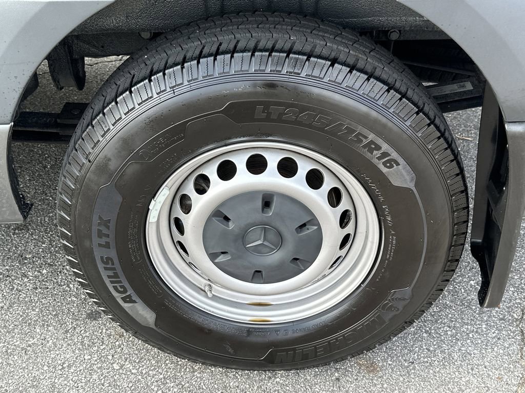 Used 2019 Mercedes-Benz Sprinter 2500 image 25