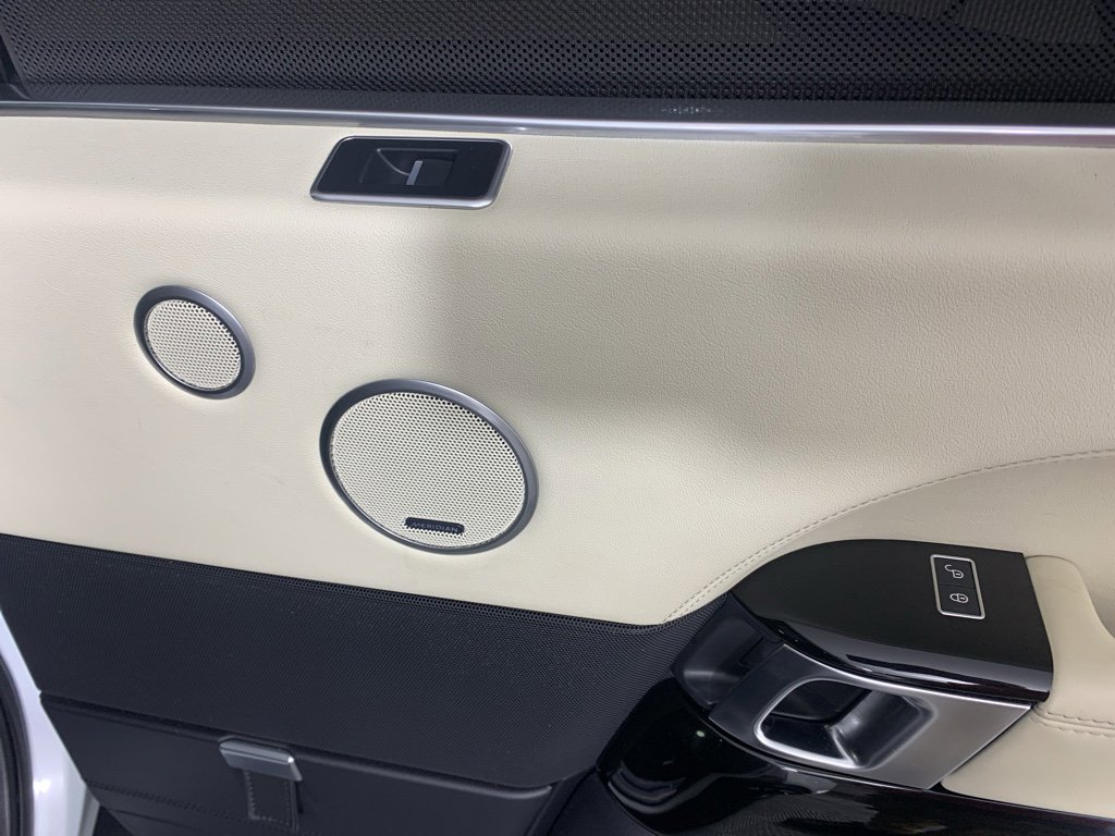 Used 2016 Land Rover Range Rover Long Wheelbase Supercharged image 39