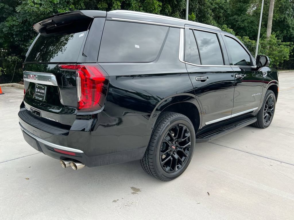 Used 2024 GMC Yukon Denali w/ Advanced Technology Package AWD/4WD image 7