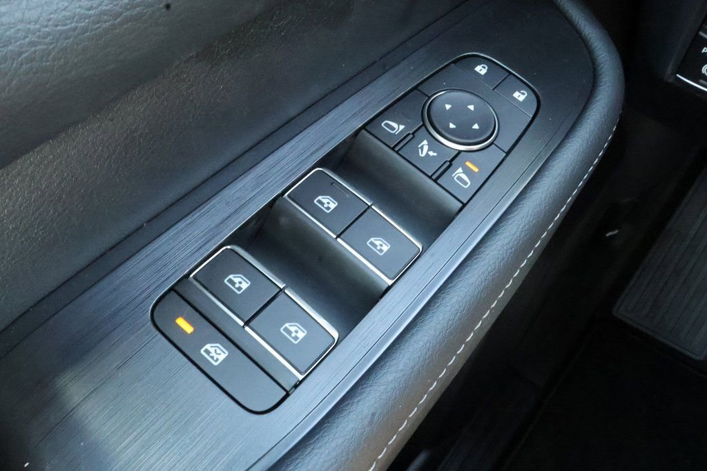 New 2026 Nissan Armada SL image 15