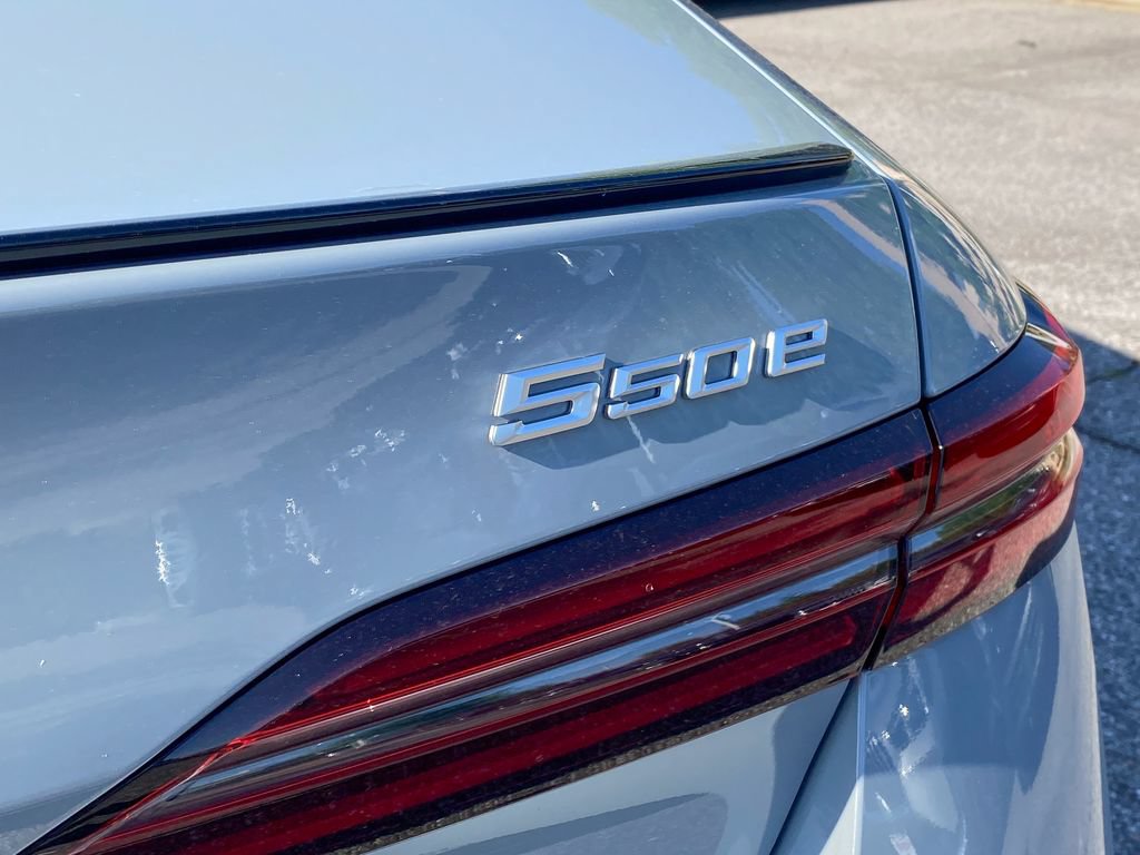 New 2027 BMW 550e xDrive w/ Executive Package AWD/4WD image 7