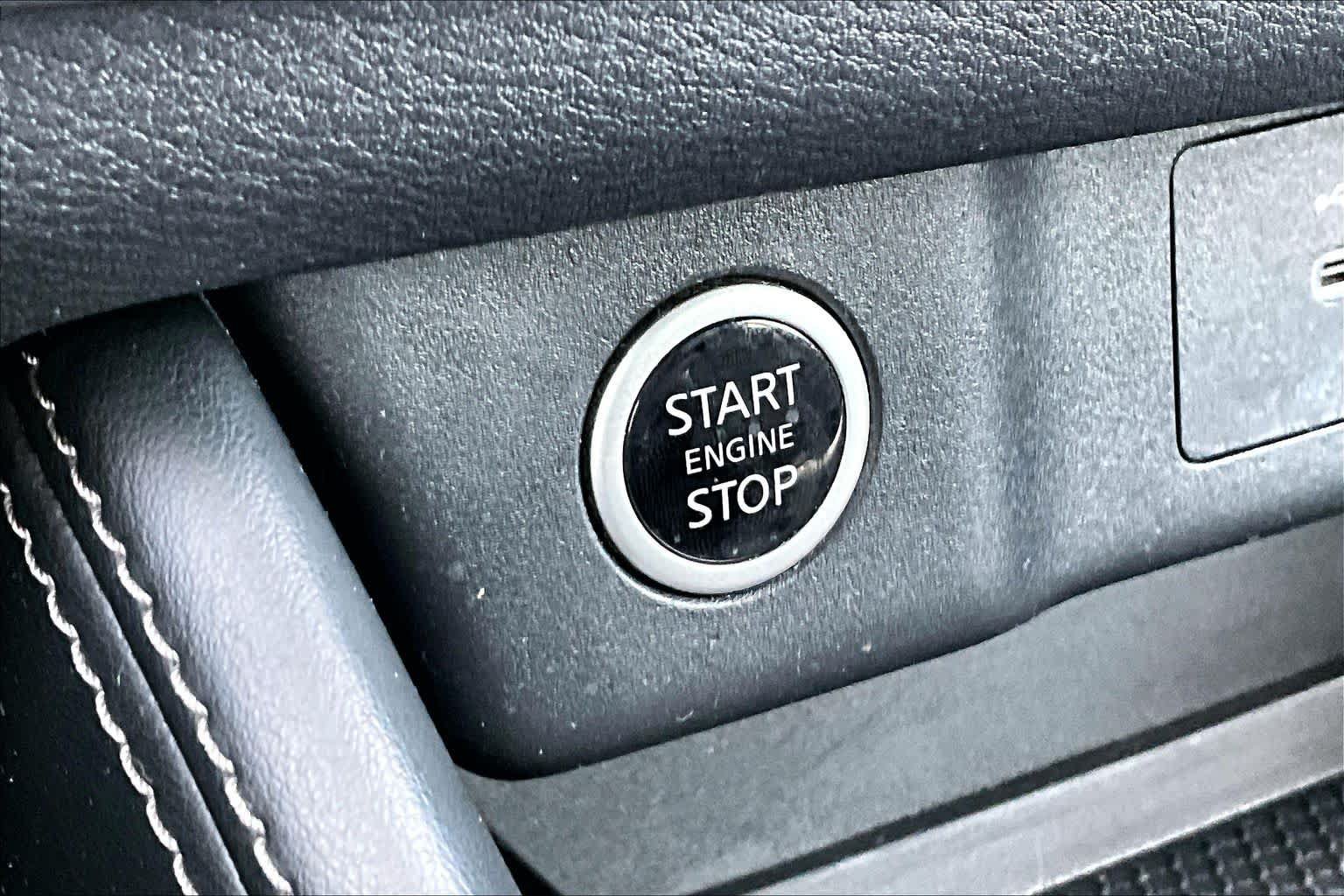 Certified 2023 Nissan Rogue SL w/ SL Premium Package FWD image 35