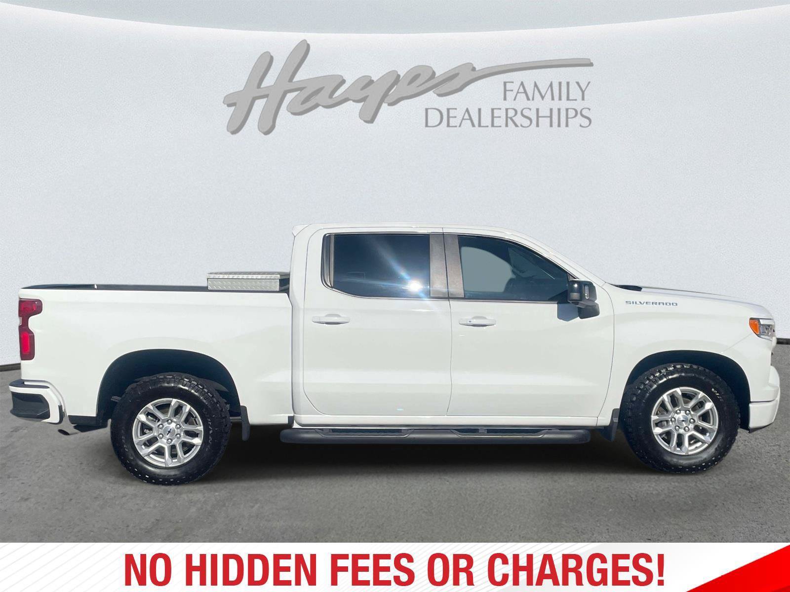 Used 2024 Chevrolet Silverado 1500 RST w/ Convenience Package II RWD image 2