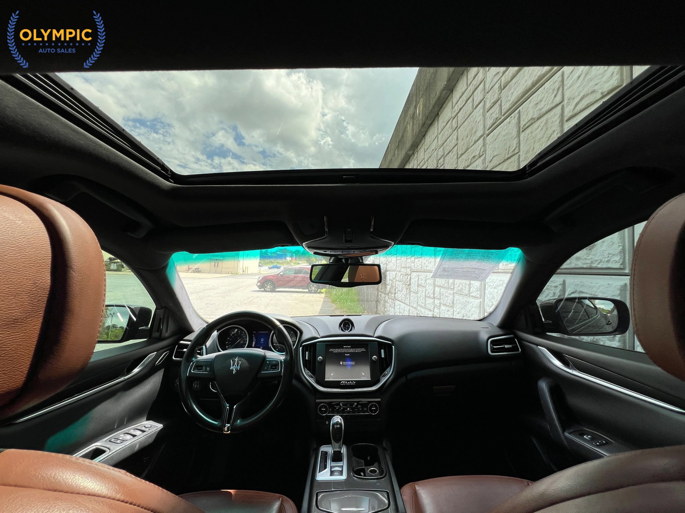 Used 2015 Maserati Ghibli image 36