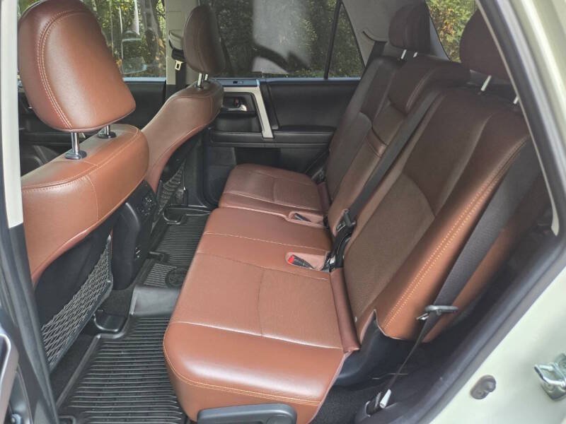 Used 2018 Toyota 4Runner Limited AWD/4WD image 13