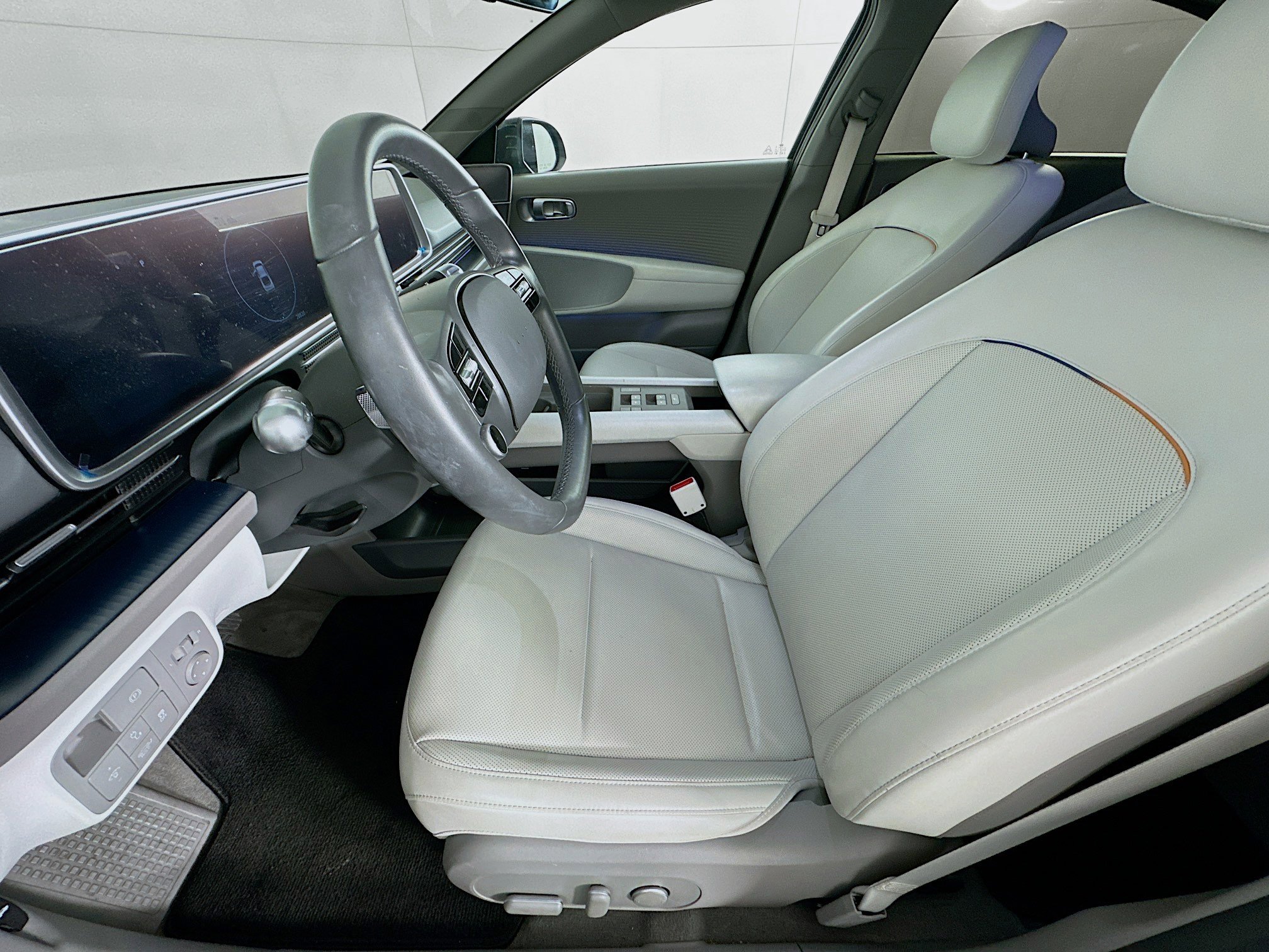 Used 2024 Hyundai Ioniq 6 SEL image 13