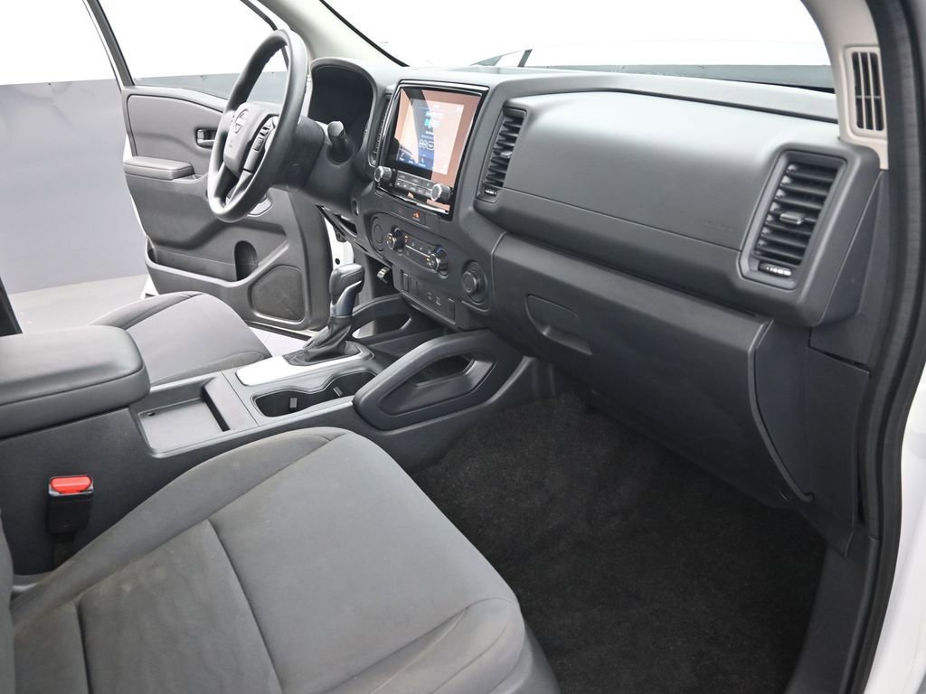 Used 2022 Nissan Frontier S image 21