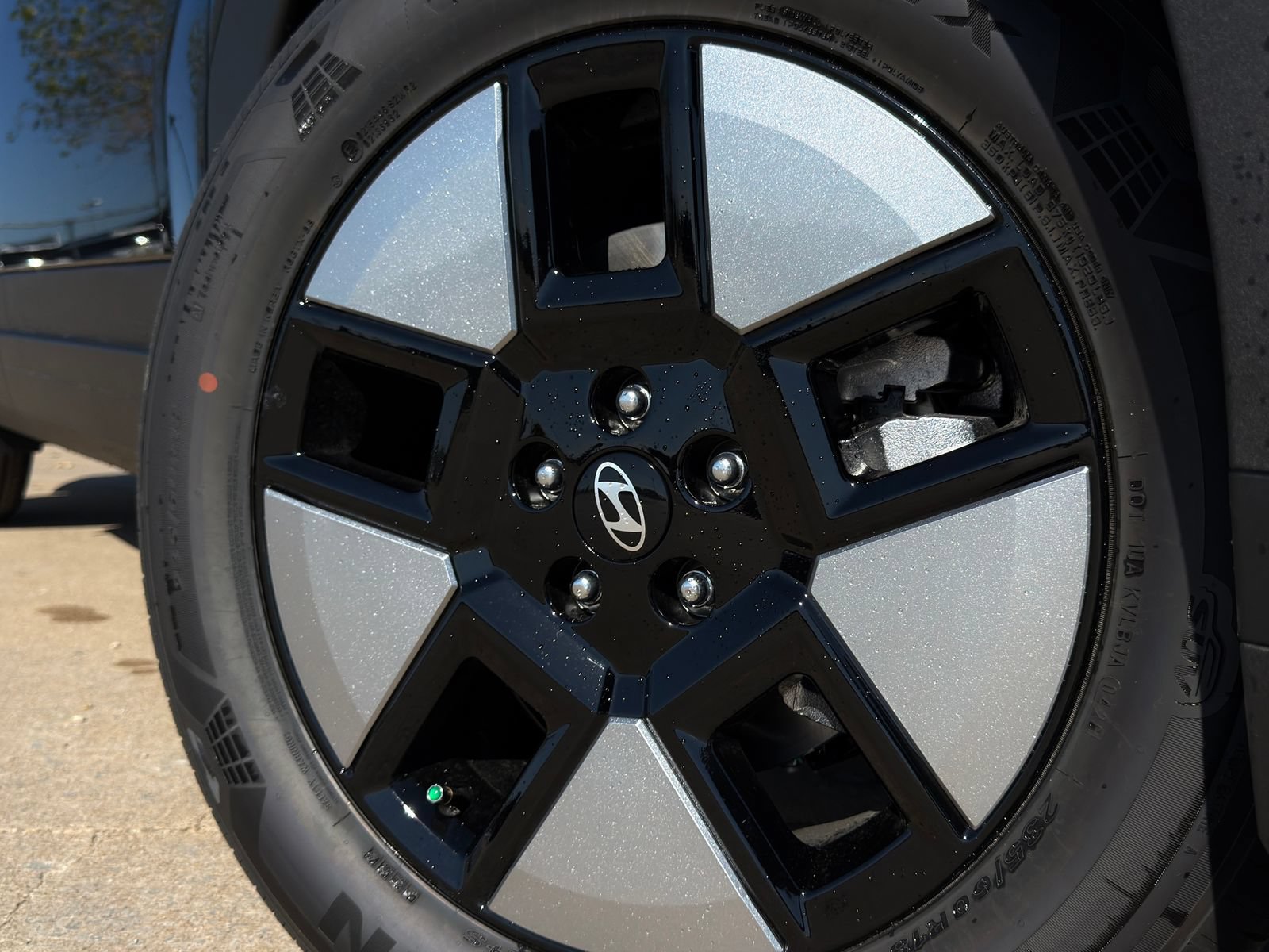 New 2027 Hyundai Santa Fe SE FWD image 11