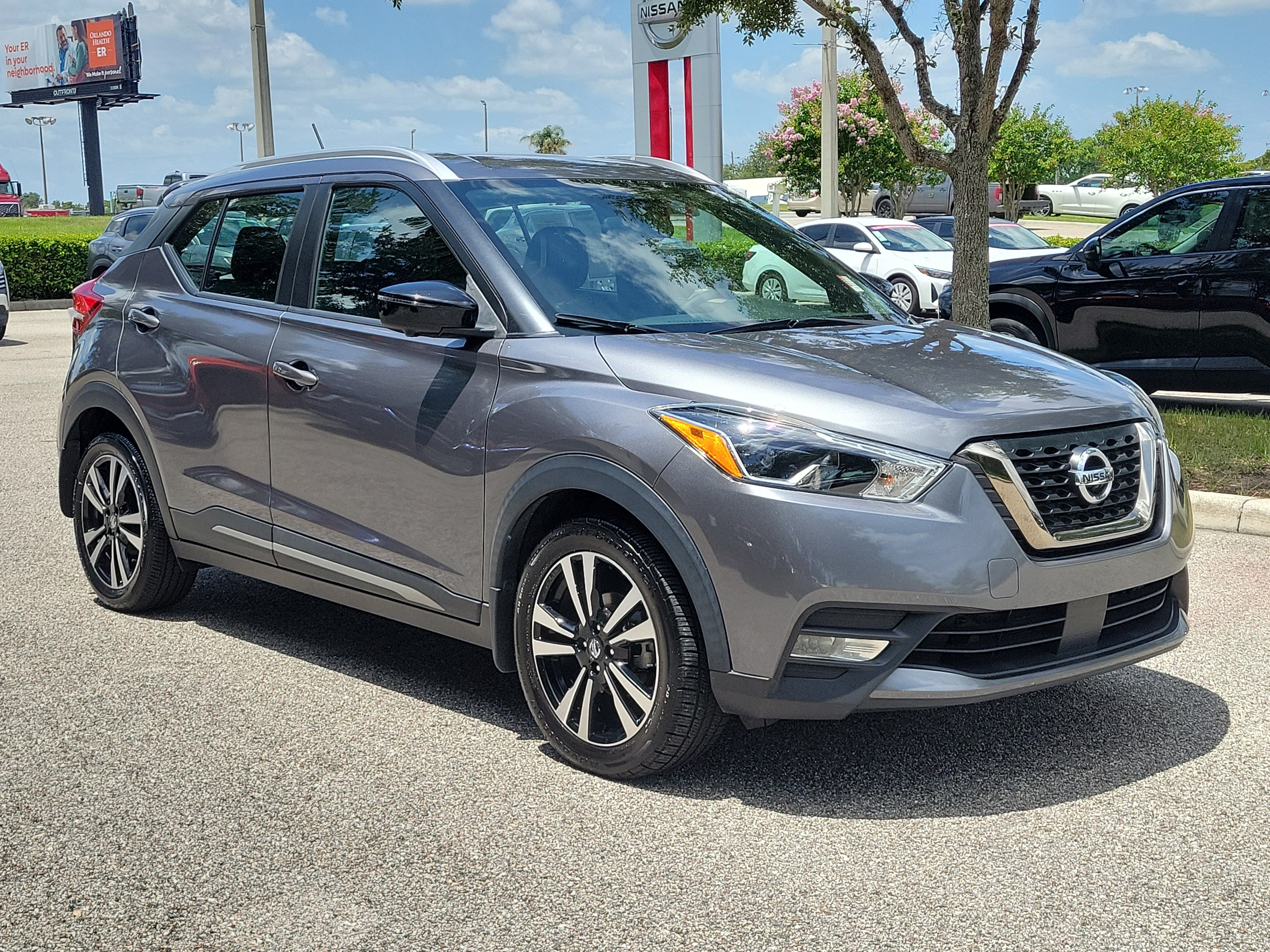 Certified 2020 Nissan Kicks SR w/ SR Premium Package FWD image 3