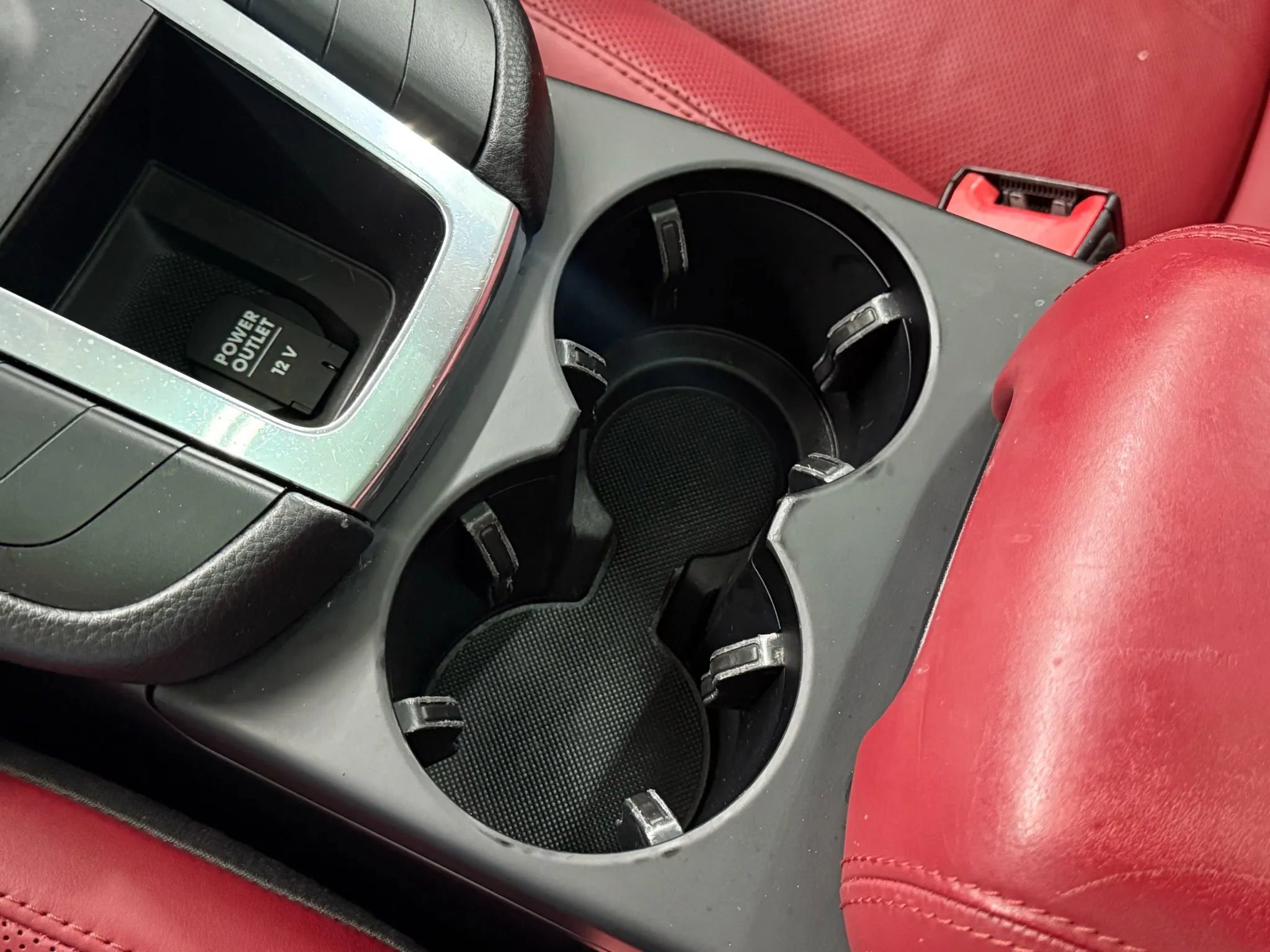 Used 2019 Porsche Macan Sport Edition image 25