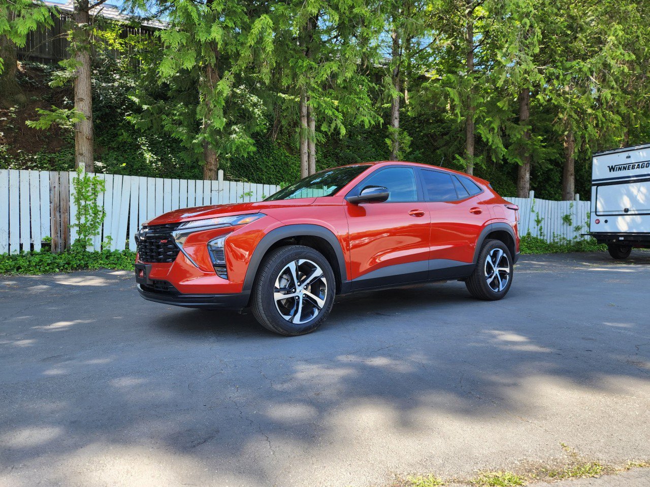 Used 2024 Chevrolet Trax RS w/ Driver Confidence Package FWD image 18