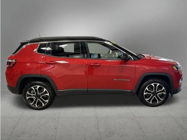 Used 2024 Jeep Compass Limited AWD/4WD image 6