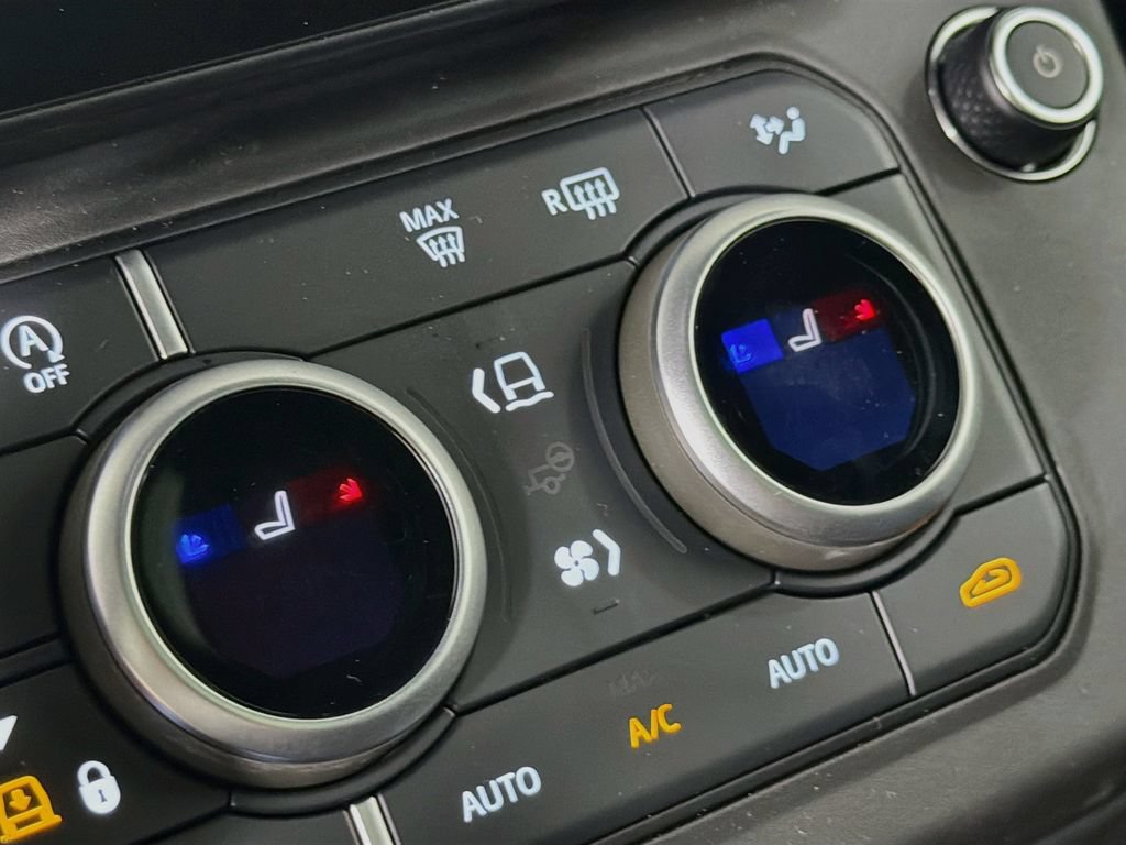 New 2026 Land Rover Defender 110 X-Dynamic SE AWD/4WD image 21