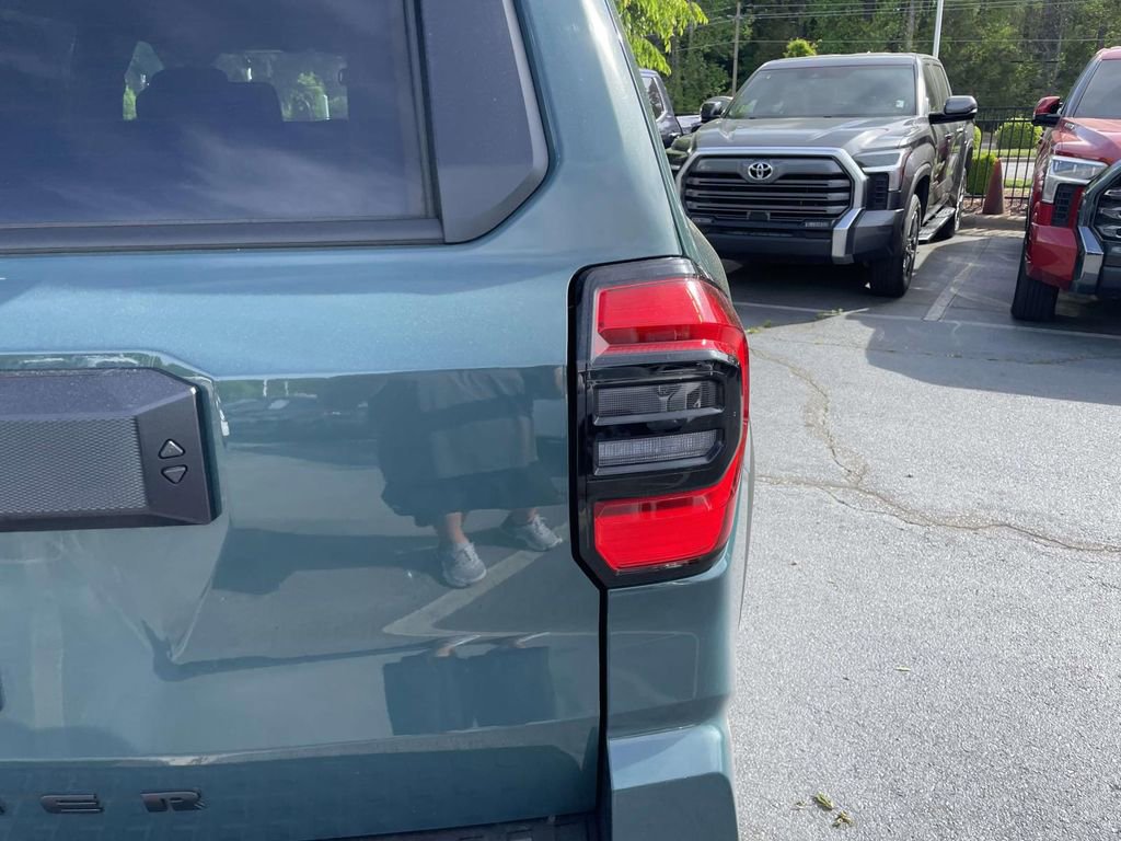 Used 2025 Toyota 4Runner TRD Off-Road image 16