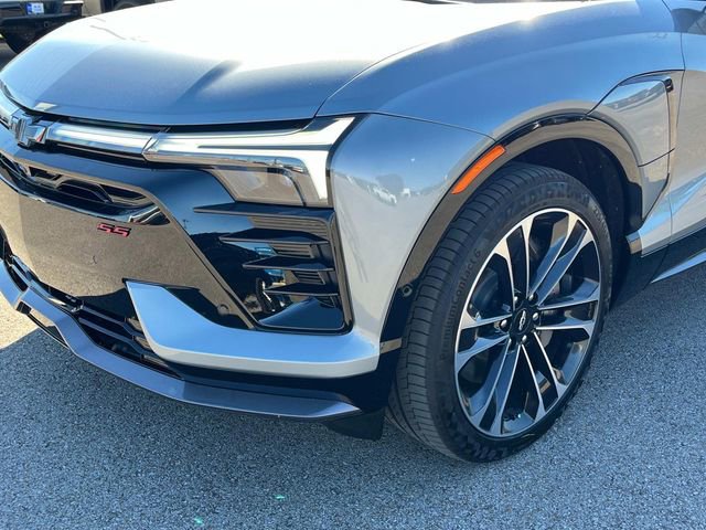 New 2026 Chevrolet Blazer EV SS w/ Performance Package AWD/4WD image 13