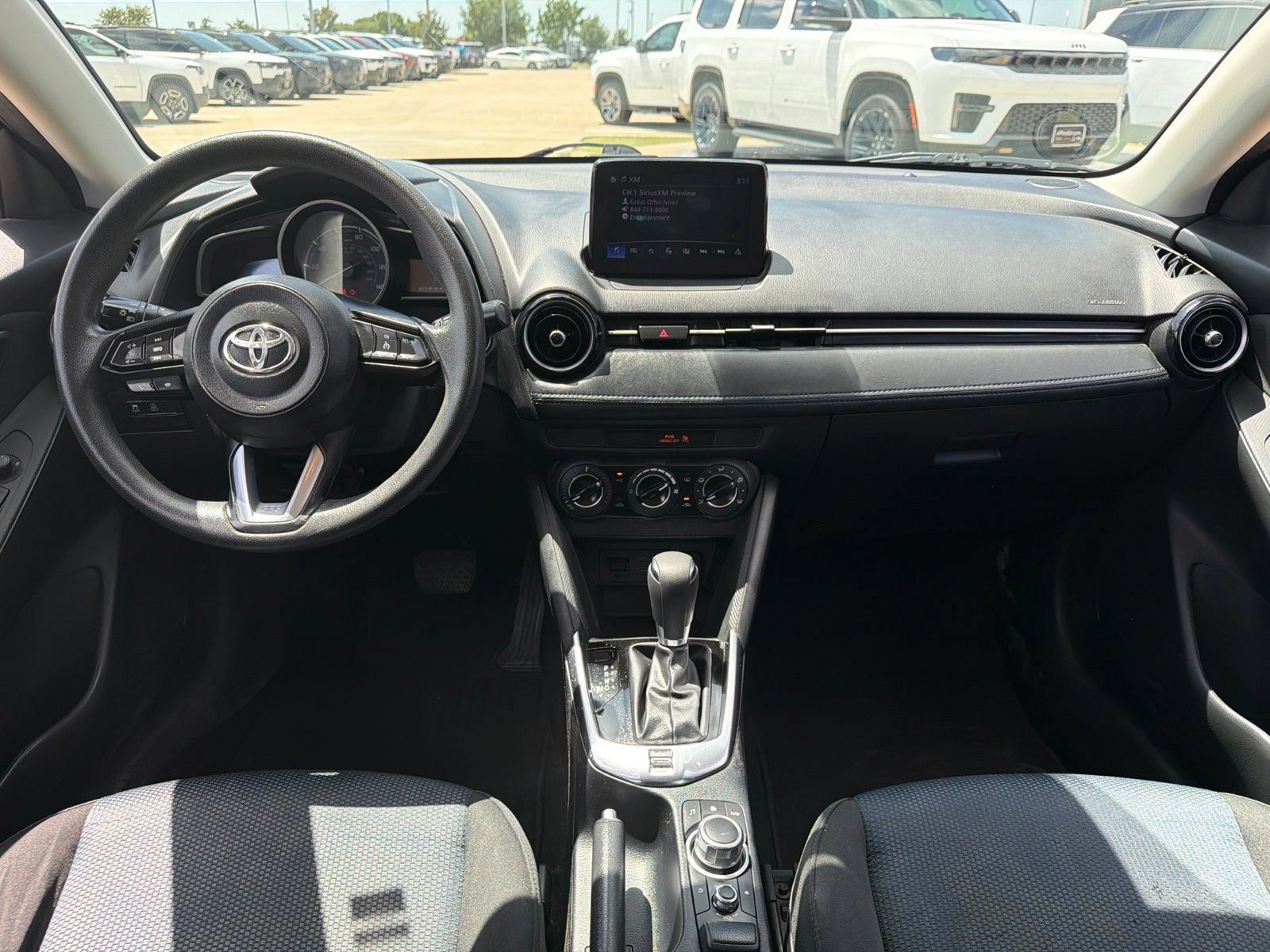 Used 2019 Toyota Yaris LE FWD image 18