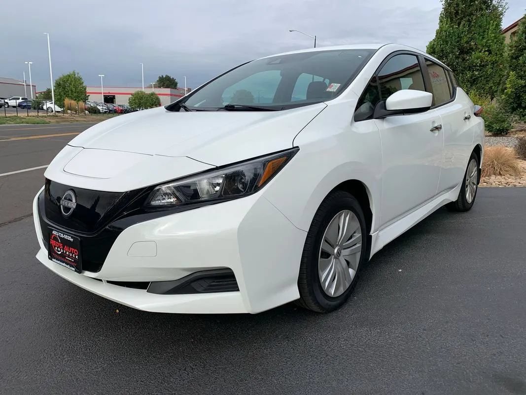Used 2025 Nissan Leaf S FWD image 7
