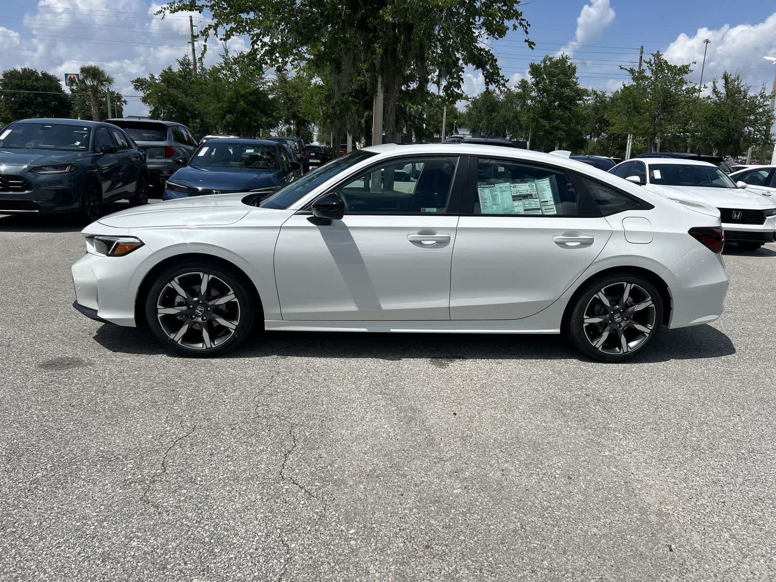 Used 2025 Honda Civic Sport Touring image 3