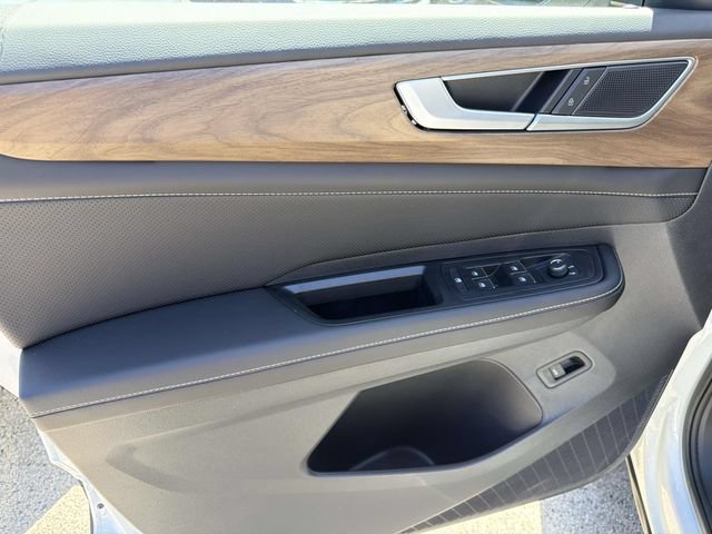 New 2026 Volkswagen Atlas SE FWD image 16
