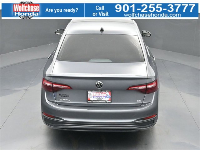 Used 2024 Volkswagen Jetta SE w/ Panoramic Sunroof Package image 33