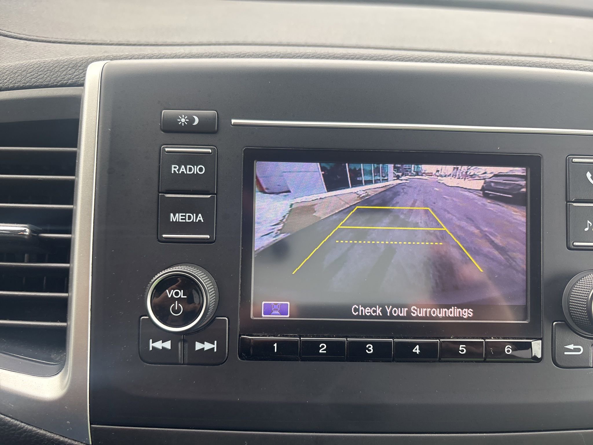 Used 2019 Honda Pilot LX image 32