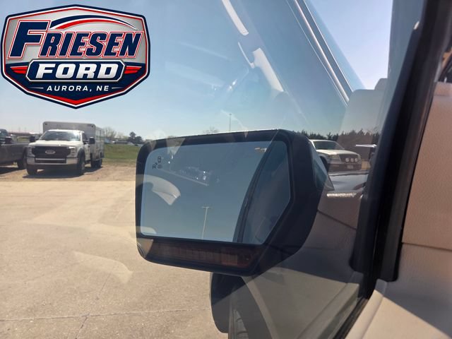 Used 2017 Lincoln Navigator L Select AWD/4WD image 11