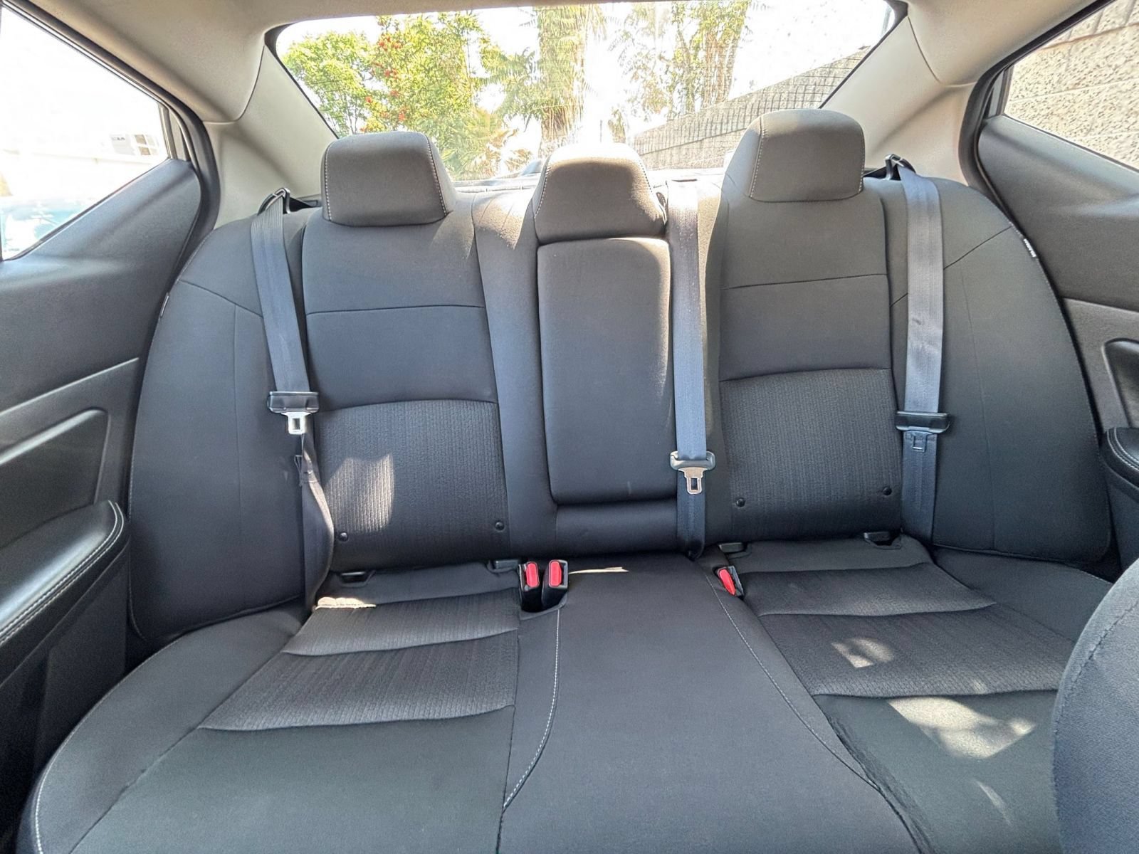 Used 2025 Nissan Altima 2.5 SV FWD image 38