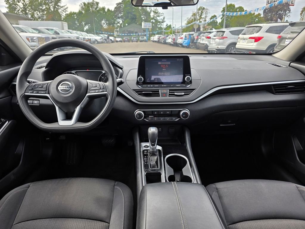 Used 2021 Nissan Altima 2.5 SV image 8