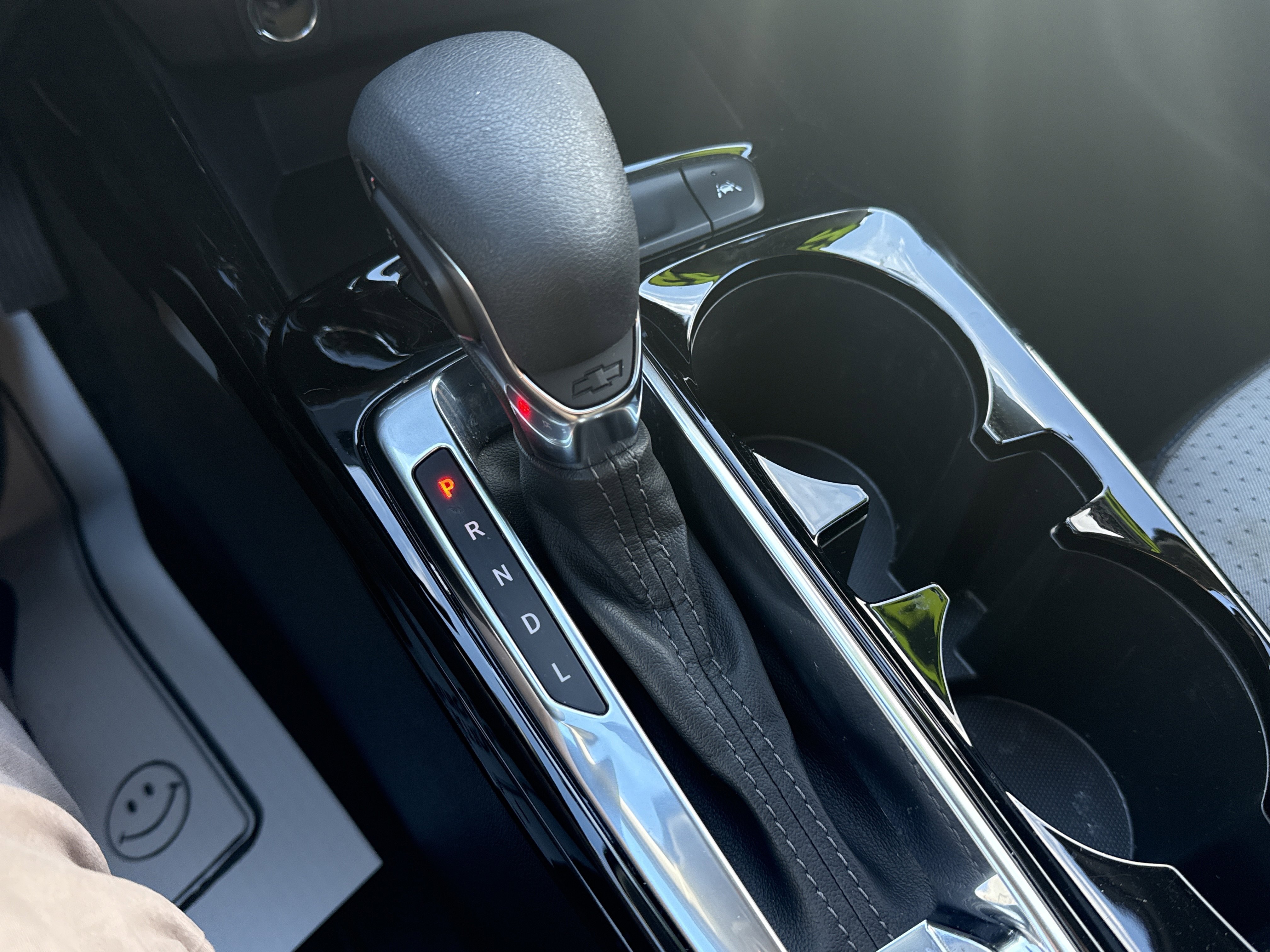 Used 2025 Chevrolet Trax LT w/ LT Convenience Package image 24