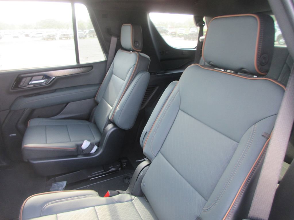 New 2026 GMC Yukon AT4 w/ AT4 Premium Plus Package AWD/4WD image 12