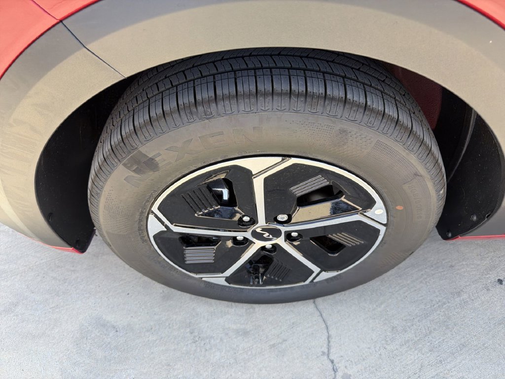New 2026 Kia Niro EX FWD image 20