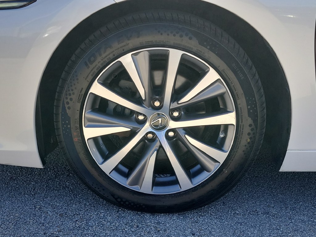 Used 2019 Lexus ES 350 w/ Accessory Package 2 FWD image 10