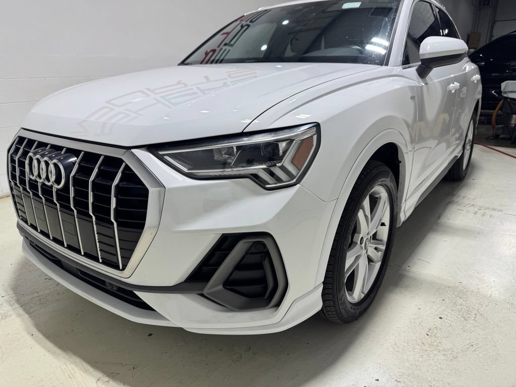 Used 2024 Audi Q3 2.0T Premium AWD/4WD image 2