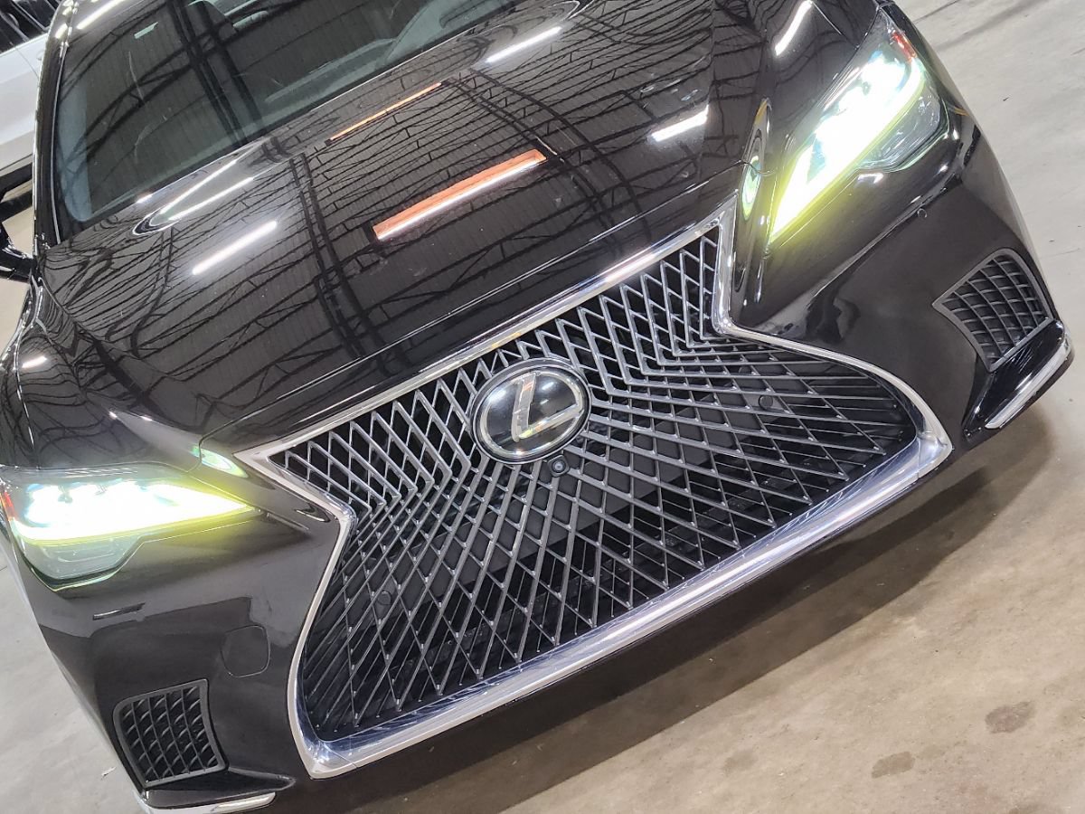 Used 2021 Lexus LS 500 RWD image 19