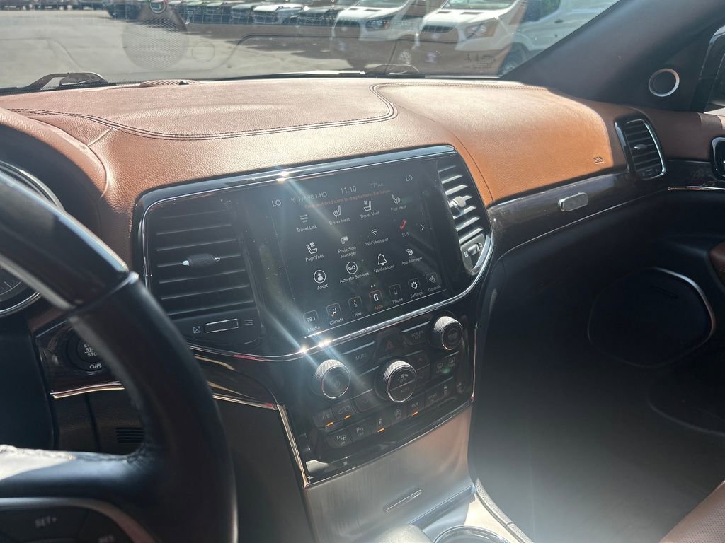 Used 2021 Jeep Grand Cherokee Overland w/ Trailer Tow Group IV RWD image 12