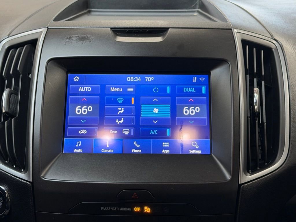 Used 2020 Ford Edge SE image 13