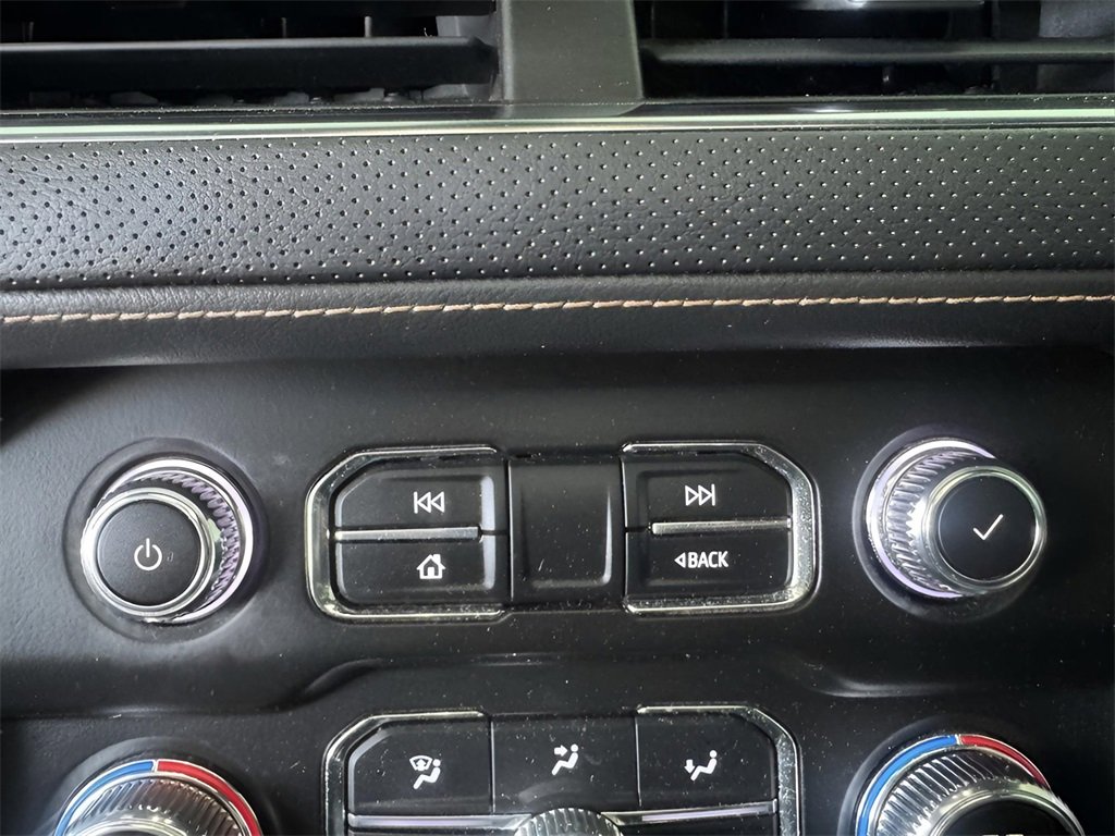 Used 2022 GMC Yukon AT4 w/ AT4 Premium Package image 36