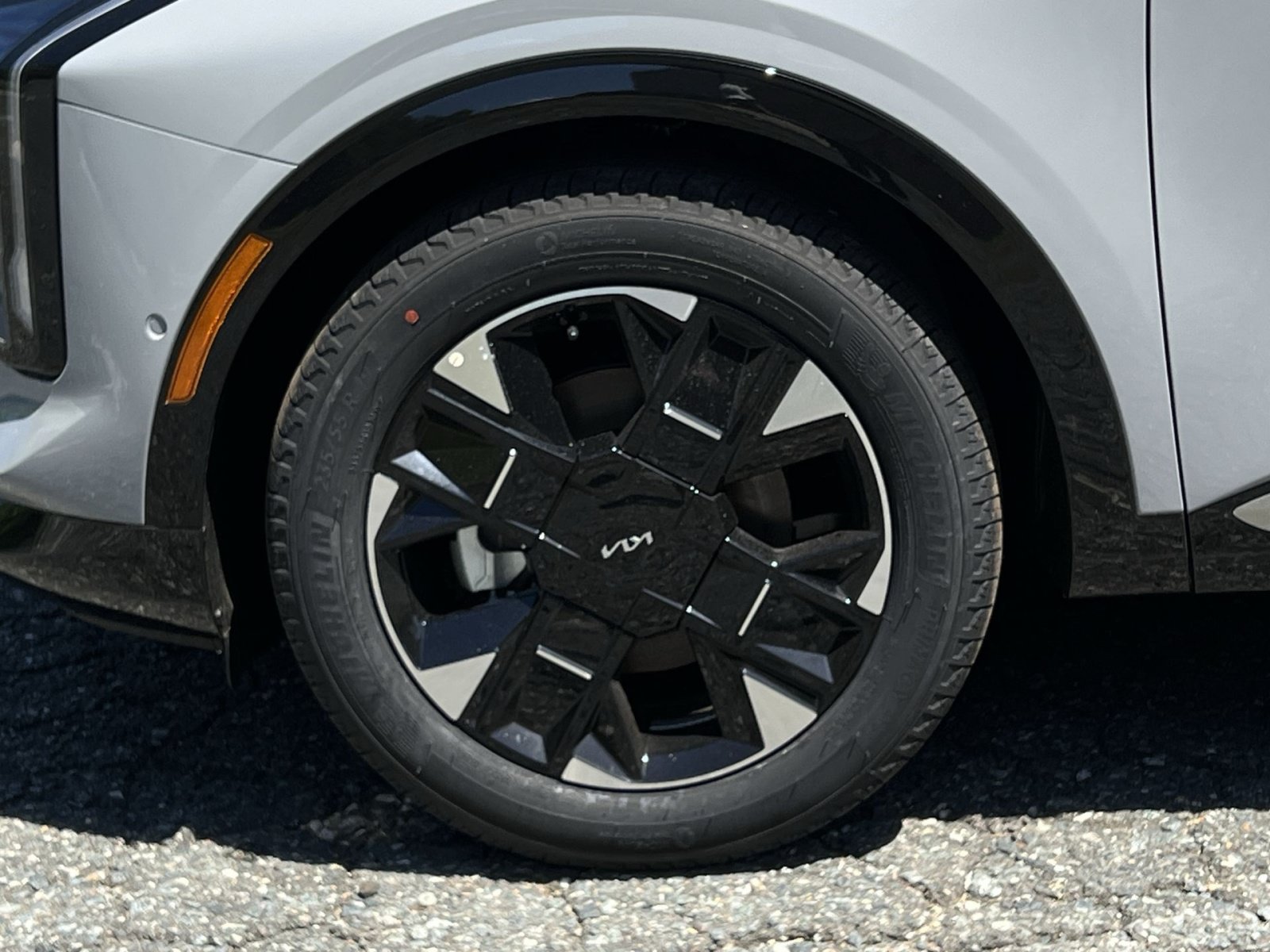 New 2026 Kia Sportage SX FWD image 17