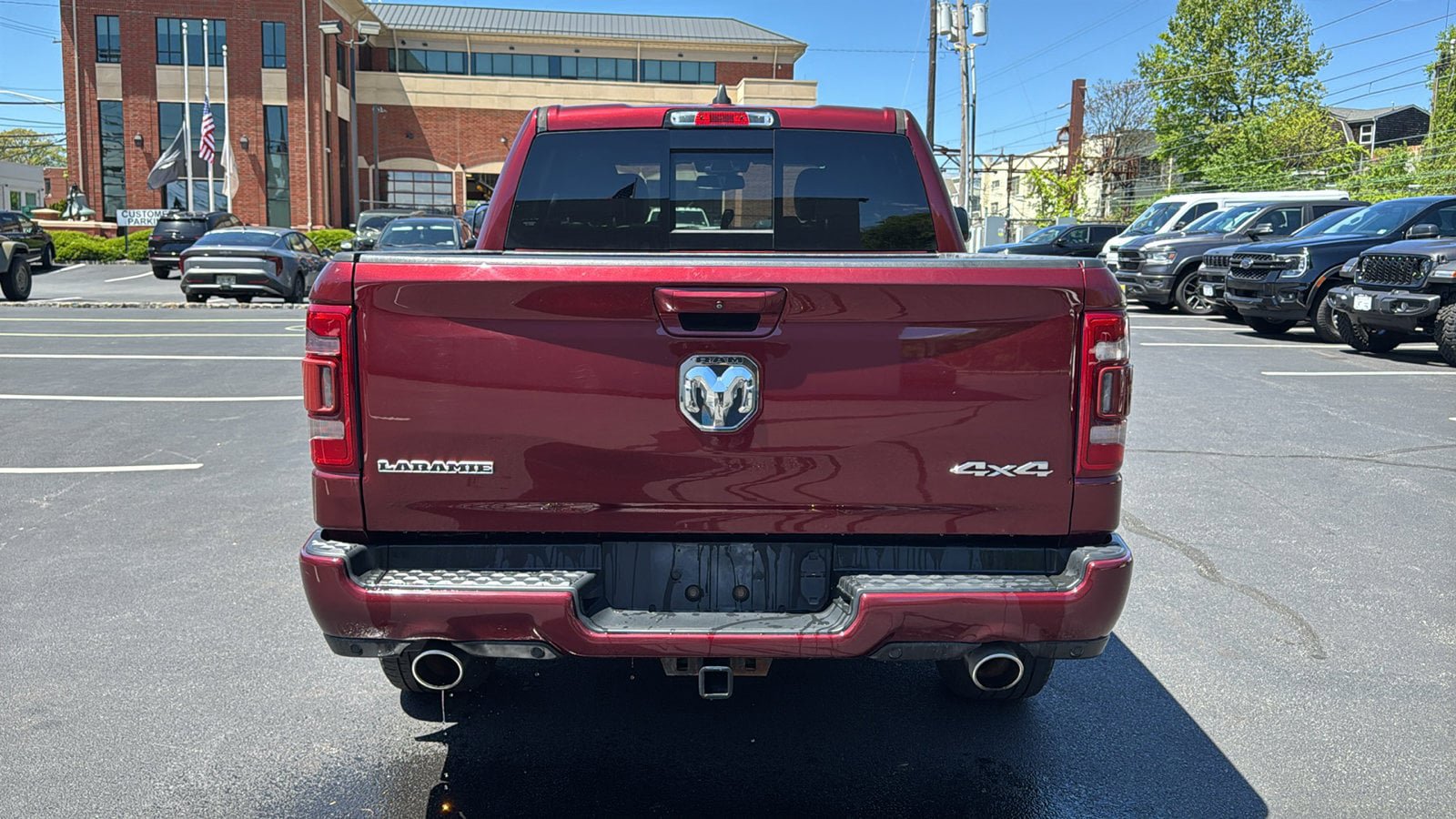Used 2019 RAM 1500 Laramie w/ Sport Appearance Package AWD/4WD image 6