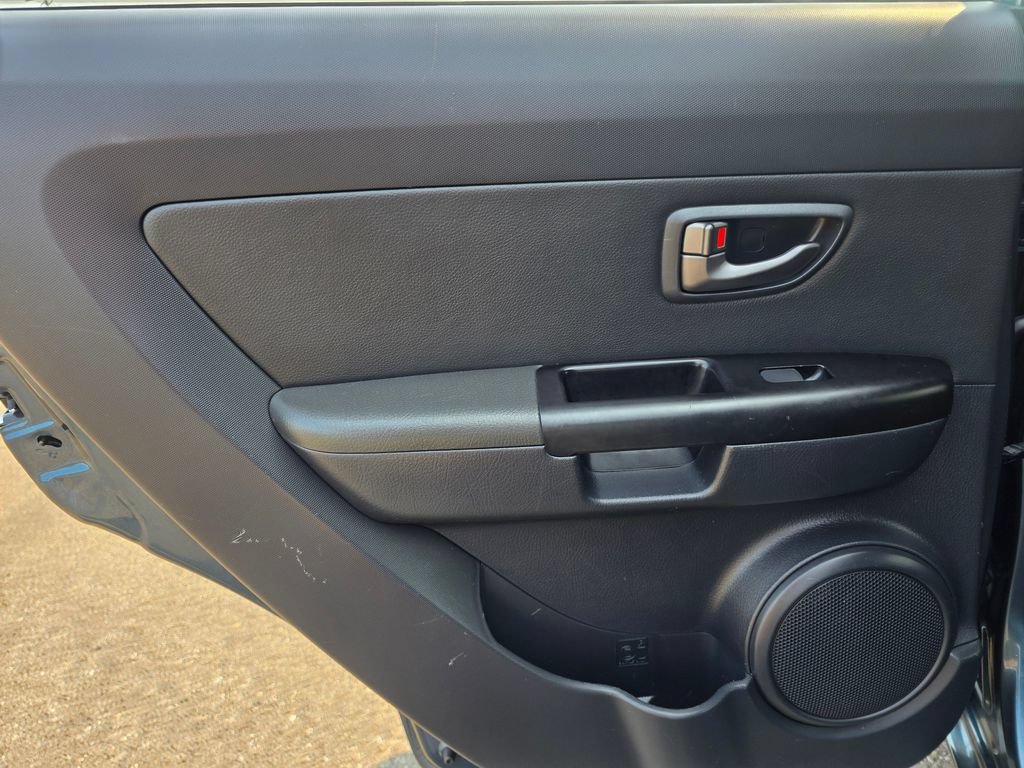 Used 2011 Kia Soul + w/ Audio Pkg FWD image 14