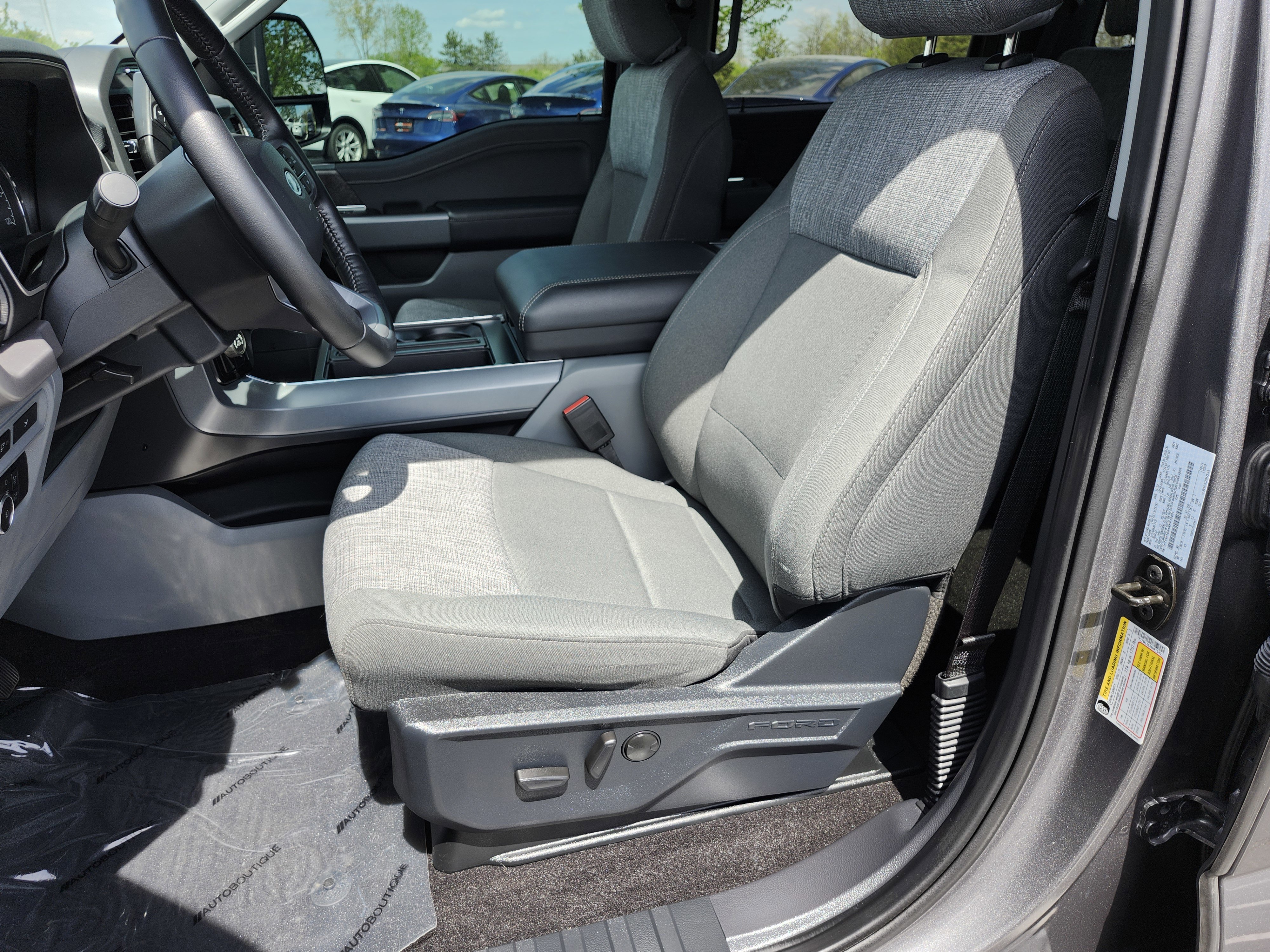 Used 2022 Ford F150 XLT w/ Equipment Group 302A High image 25