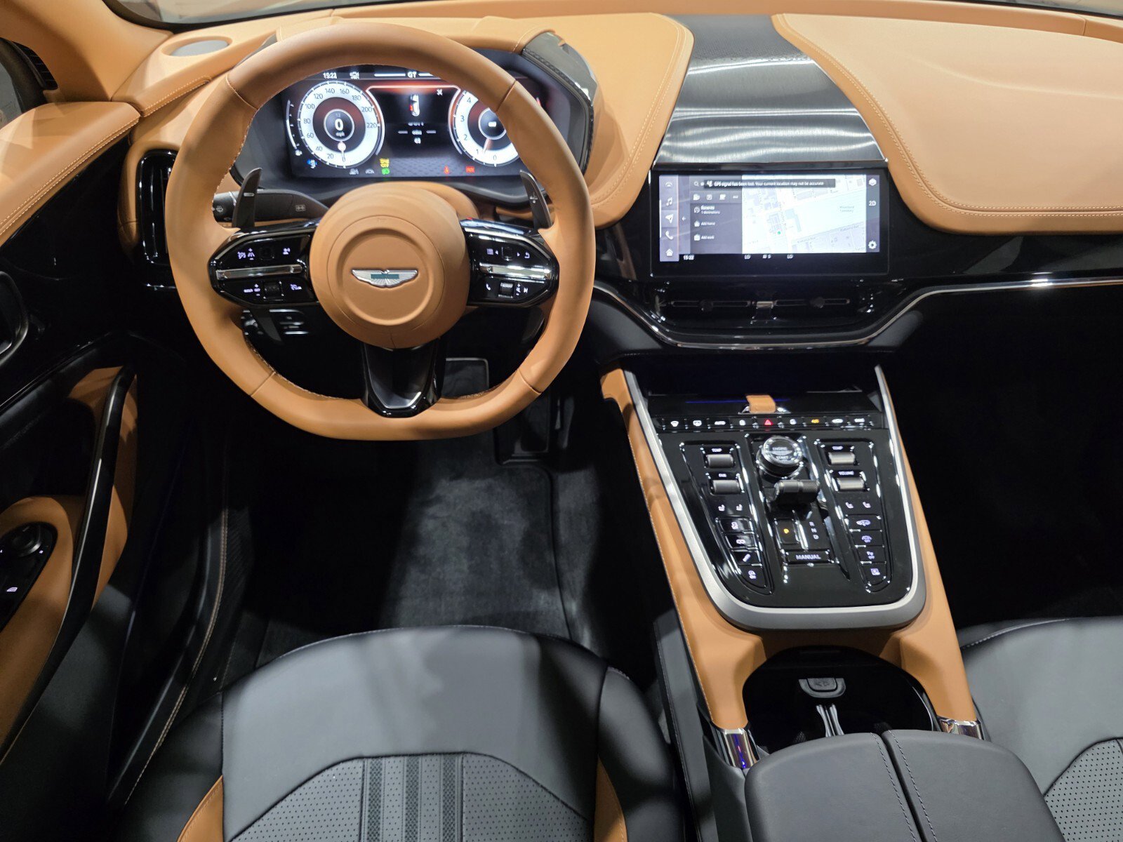 New 2025 Aston Martin DBX 707 image 10
