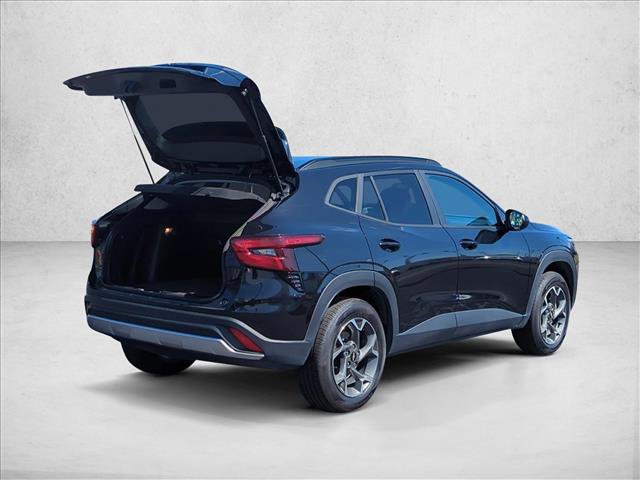 Used 2024 Chevrolet Trax LT image 9