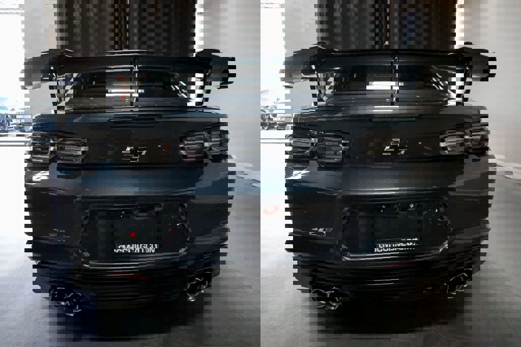 Used 2021 Chevrolet Camaro ZL1 image 16