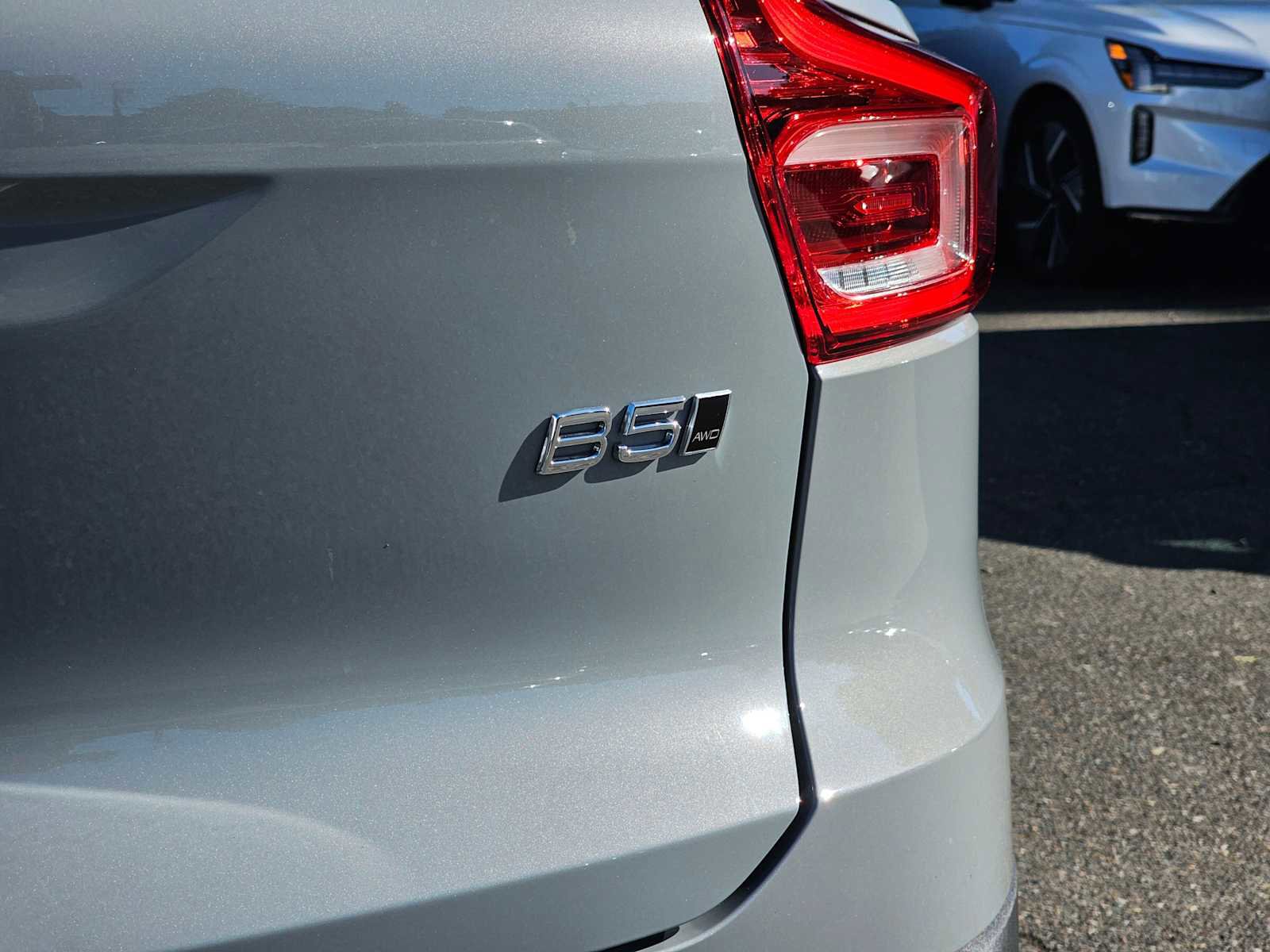 New 2026 Volvo XC40 B5 Plus w/ Protection Package Premier image 14