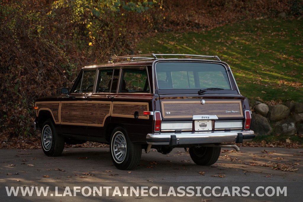 Used 1991 Jeep Grand Wagoneer Base image 70